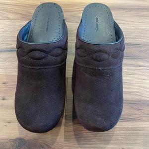 Lands End Suede Clogs